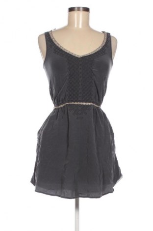 Kleid Quiksilver, Größe S, Farbe Grau, Preis € 24,57