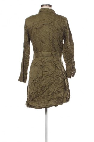 Kleid Reserved, Größe M, Farbe Grün, Preis € 13,99