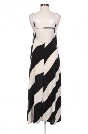 Kleid Reserved, Größe M, Farbe Mehrfarbig, Preis 14,91 €