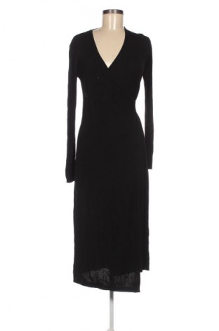 Rochie Reserved, Mărime M, Culoare Negru, Preț 121,34 Lei