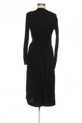 Rochie Reserved, Mărime M, Culoare Negru, Preț 121,34 Lei