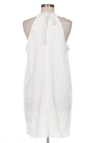 Kleid SHEIN, Größe M, Farbe Weiß, Preis 15,00 €