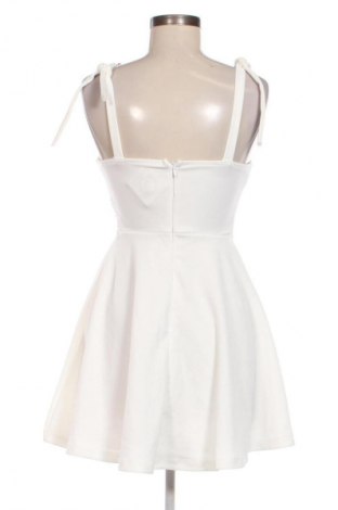 Kleid SHEIN, Größe S, Farbe Weiß, Preis 14,77 €