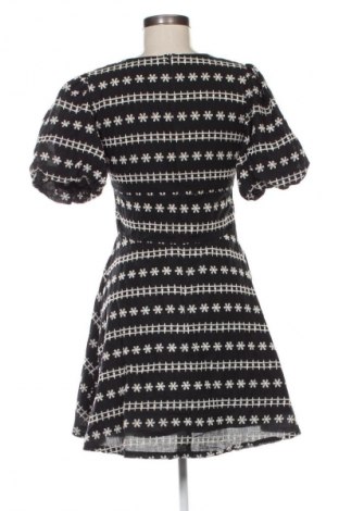 Kleid Sinsay, Größe S, Farbe Schwarz, Preis 14,91 €