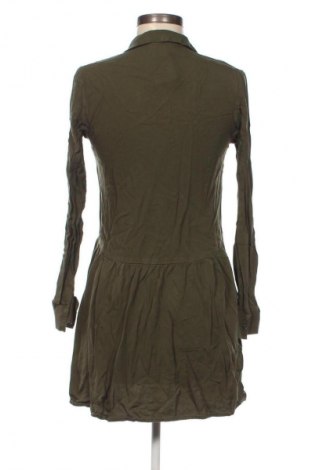 Rochie Stradivarius, Mărime S, Culoare Verde, Preț 125,92 Lei