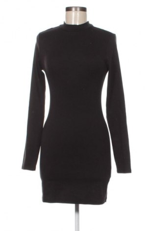 Kleid Stradivarius, Größe M, Farbe Schwarz, Preis € 23,59