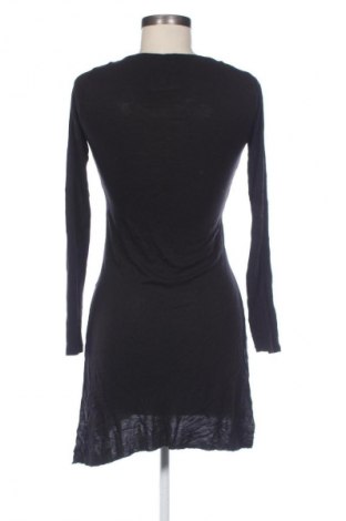 Kleid Stradivarius, Größe S, Farbe Schwarz, Preis 14,91 €