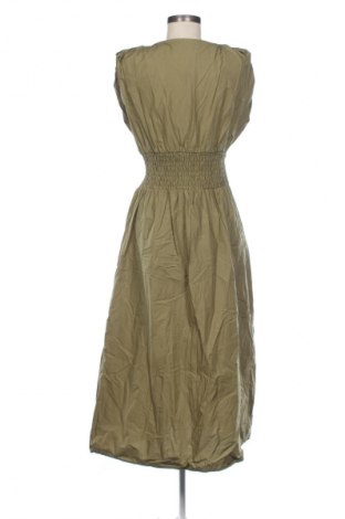 Kleid Stradivarius, Größe XL, Farbe Grün, Preis 20,24 €