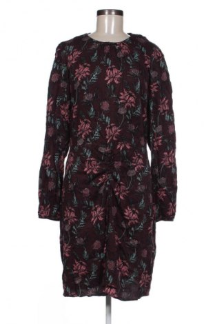 Kleid Trendyol, Größe L, Farbe Mehrfarbig, Preis € 55,24