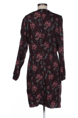 Kleid Trendyol, Größe L, Farbe Mehrfarbig, Preis € 55,24