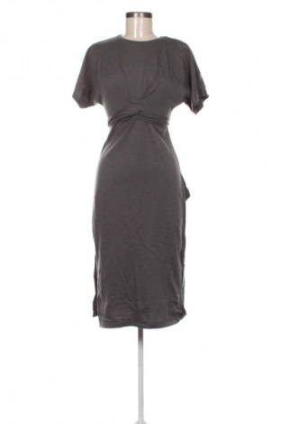 Kleid Trendyol, Größe M, Farbe Grau, Preis € 25,00