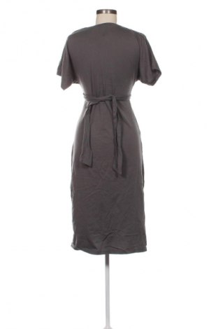 Kleid Trendyol, Größe M, Farbe Grau, Preis € 25,00
