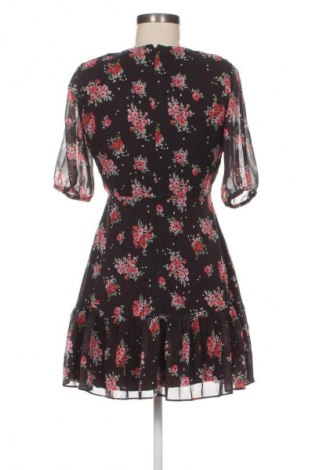 Kleid Trendyol, Größe M, Farbe Mehrfarbig, Preis 65,60 €
