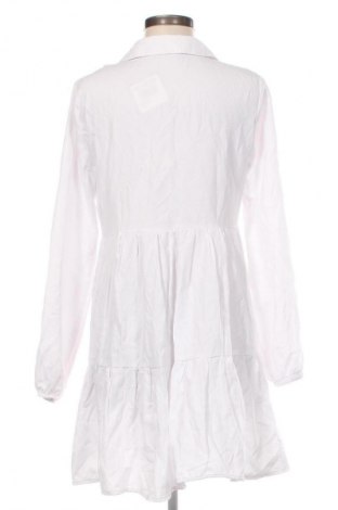 Ruha Unbranded, Méret M, Szín Fehér, Ár 12 979 Ft
