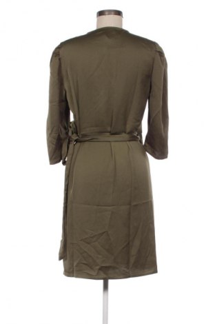 Kleid VILA, Größe M, Farbe Grün, Preis 14,00 €