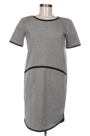 Рокля Weekend Max Mara, Размер M, Цвят Сив, Цена 150,97 лв.