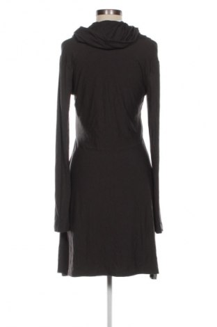 Kleid Yest, Größe S, Farbe Grau, Preis € 33,99