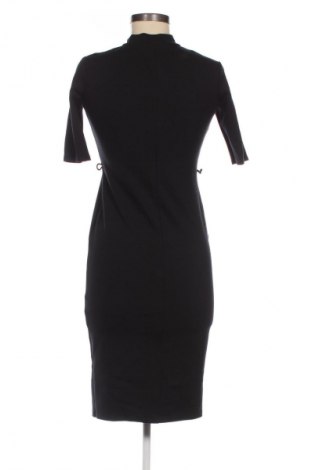 Kleid Zara, Größe M, Farbe Schwarz, Preis 13,80 €