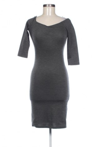 Šaty  Zara Trafaluc, Veľkosť S, Farba Sivá, Cena  24,49 €