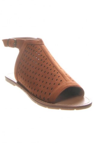 Σανδάλια Catwalk, Μέγεθος 40, Χρώμα Καφέ, Τιμή 112,99 €