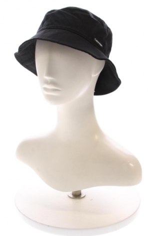 Čepice  Calvin Klein, Barva Černá, Cena  769,00 Kč