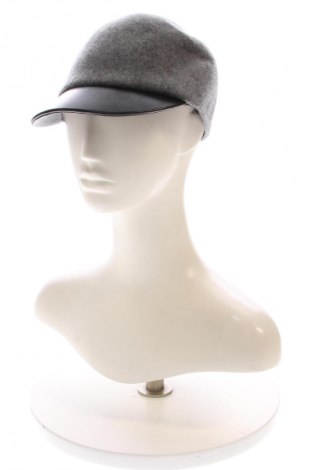 Čepice  H&M Divided, Barva Šedá, Cena  178,00 Kč