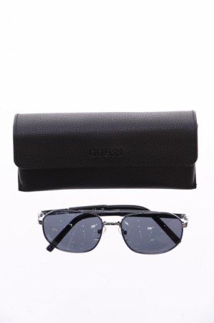 Sonnenbrille Guess, Farbe Grau, Preis € 103,99