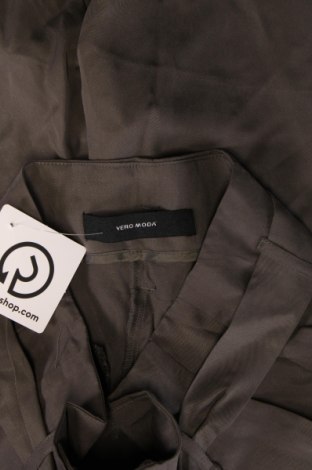 Γυναικείο κοντό παντελόνι Vero Moda, Μέγεθος XS, Χρώμα Γκρί, Lyocell, Τιμή 9,12 €