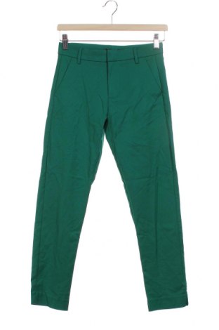 Дамски панталон Bershka, Размер XS, Цвят Зелен, 50% памук, 47% полиестер, 3% еластан, Цена 35,70 лв.