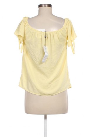 Дамска блуза Breal, Размер M, Цвят Жълт, Цена 6,48 лв.