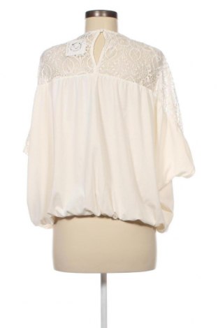 Дамска блуза Breal, Размер XS, Цвят Бял, Цена 6,48 лв.