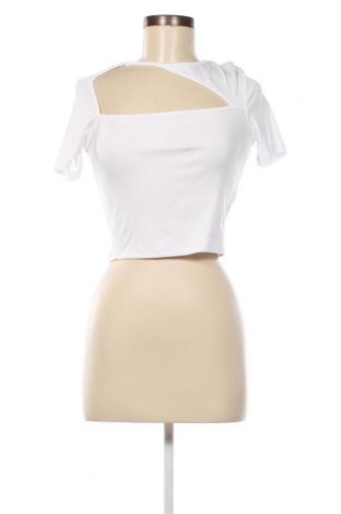 Дамска блуза Pull&Bear, Размер M, Цвят Бял, Цена 4,96 лв.