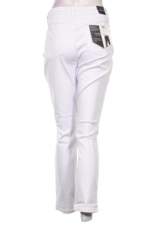 Дамски дънки Wonder Jeans, Размер XL, Цвят Бял, Цена 87,00 лв.