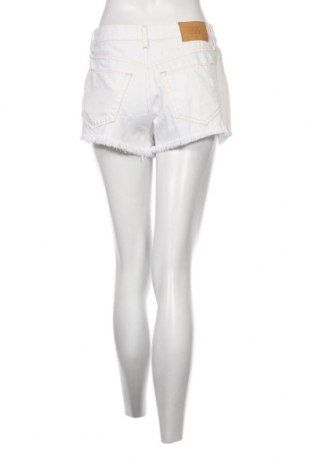 Pantaloni scurți de femei BDG, Mărime S, Culoare Alb, Preț 23,68 Lei