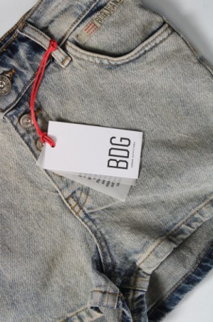 Дамски къс панталон BDG, Размер XXS, Цвят Син, Цена 8,64 лв.