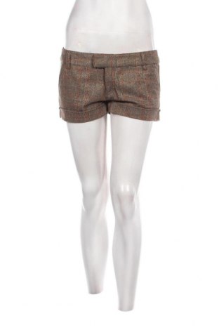 Дамски къс панталон Bershka, Размер S, Цвят Многоцветен, Цена 3,04 лв.