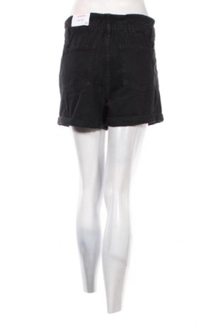 Pantaloni scurți de femei Jennyfer, Mărime S, Culoare Negru, Preț 101,97 Lei