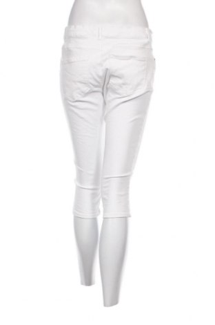 Γυναικείο κοντό παντελόνι ONLY, Μέγεθος L, Χρώμα Λευκό, Τιμή 9,90 €