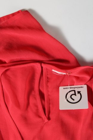 Tricou de damă, Mărime S, Culoare Roșu, Preț 33,33 Lei