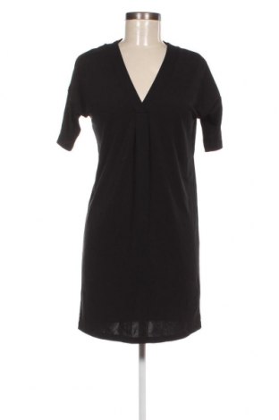 Kleid French Connection, Größe XXS, Farbe Schwarz, Preis 4,11 €