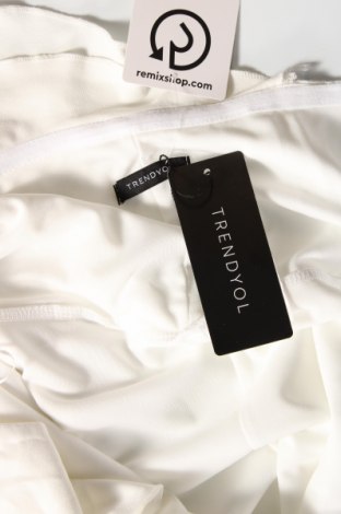 Šaty  Trendyol, Velikost M, Barva Bílá, Cena  1 478,00 Kč