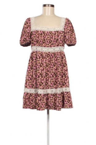 Φόρεμα Urban Outfitters, Μέγεθος M, Χρώμα Πολύχρωμο, Τιμή 5,26 €