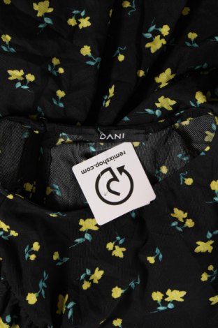 Damen Shirt Dani, Größe M, Farbe Mehrfarbig, Preis € 5,99