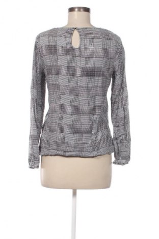 Damen Shirt Essentials by Tchibo, Größe M, Farbe Mehrfarbig, Preis 4,79 €