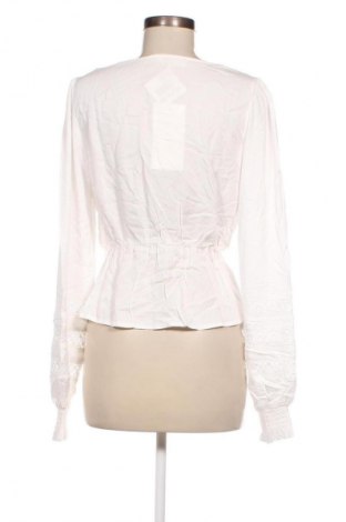 Damen Shirt Guido Maria Kretschmer for About You, Größe M, Farbe Weiß, Preis € 12,29