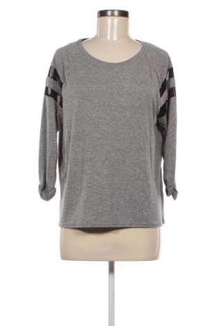 Damen Shirt H&M, Farbe Grau, Preis 13,49 €