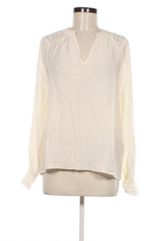 Damen Shirt VILA, Größe S, Farbe Weiß, Preis 16,49 €