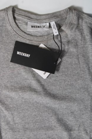 Damen Shirt Weekday, Größe S, Farbe Grau, Preis 5,49 €