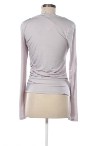 Damen Shirt Weekday, Größe L, Farbe Grau, Preis 23,99 €