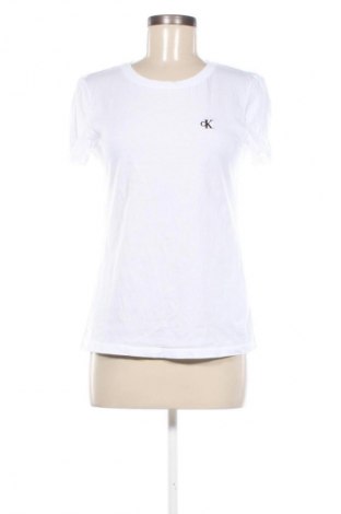 Γυναικείο t-shirt Calvin Klein Jeans, Μέγεθος M, Χρώμα Λευκό, Τιμή 33,99 €